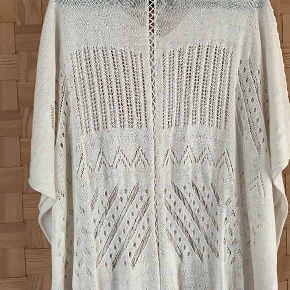 Alice+ Olivia Willard Linen Blend Pointelle Poncho XS/S - Picture 8 of 11
